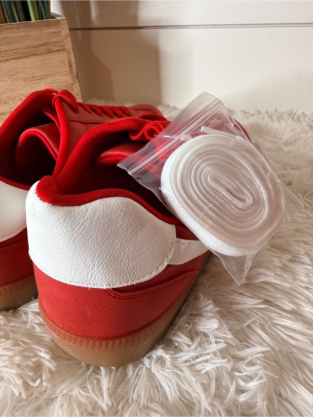 DV by Dolce Vita Quantum Faux Leather Retro Lace Up T-Toe Sneakers Red Size 9 - Picture 8 of 10